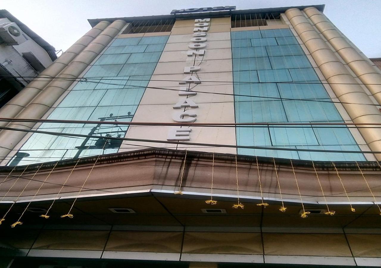 Hotel Monsoon Palace Guwahati Ngoại thất bức ảnh